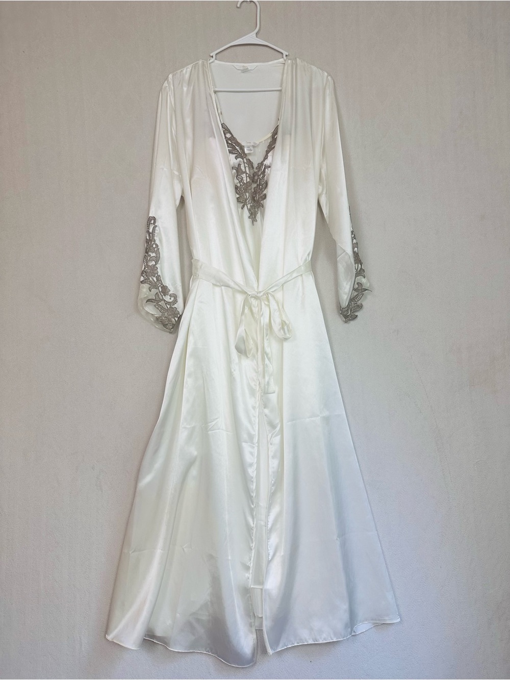 Flora Nikrooz Elegant Ivory Satin Robe & Nightgown Set Lace Trim Bridal Set